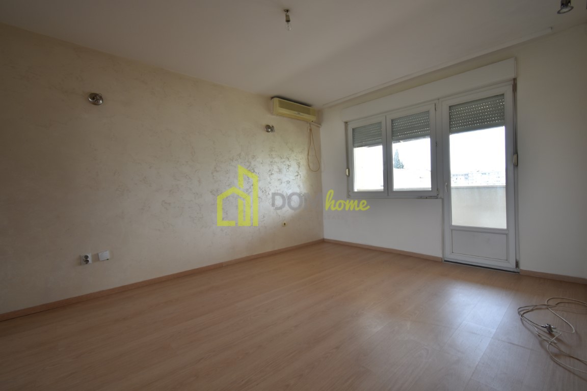 Poslovni prostor 57m2, Preko Morače